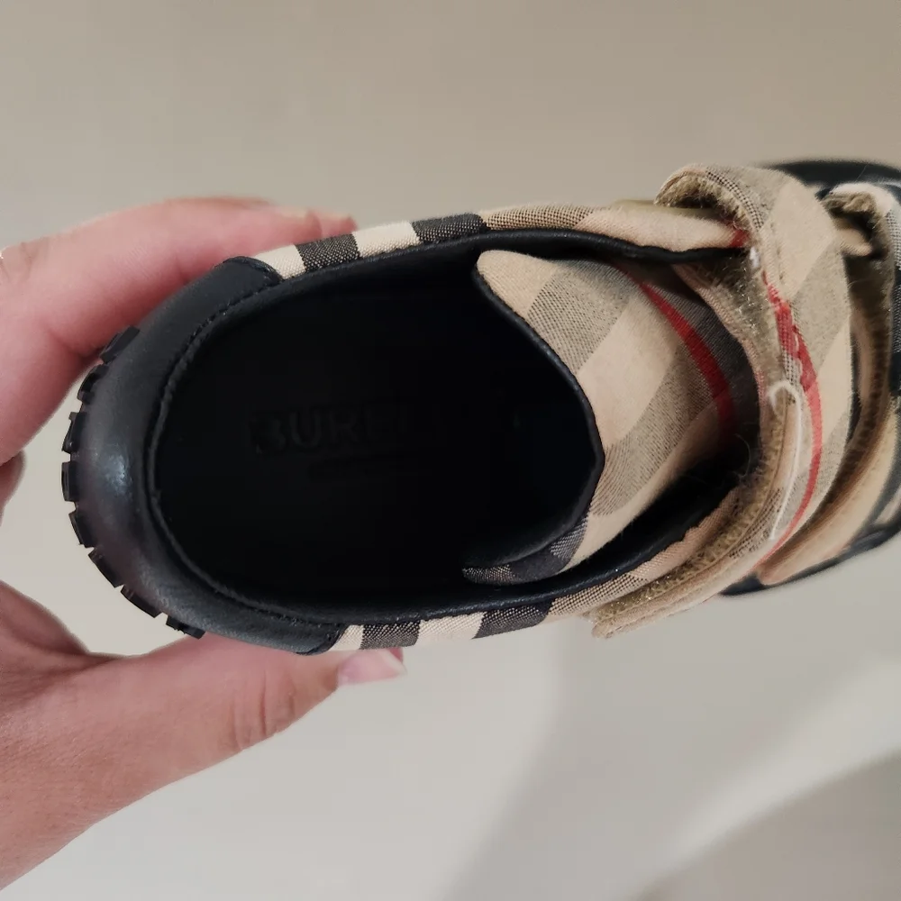 BURBERRY Markham Check Grip-Strap Sneaker Kids Size 24 Size 8c - Picture 5 of 7